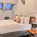 Bazaar Boutique 4*