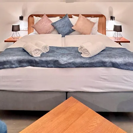 Ξενοδοχείο Bazaar Boutique 4*