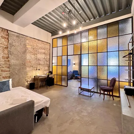 فندق Bazaar Boutique بودابست