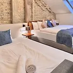 Bazaar Boutique 4* בודפשט