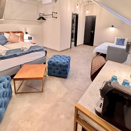 Bazaar Boutique מלון 4*